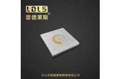 R智能触控开关