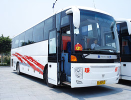 37座大巴