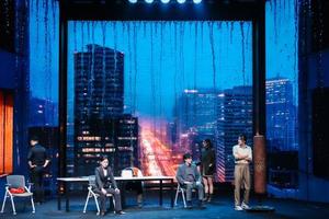 国内第一部科创舞台戏剧在复旦上演，当科技创业者与机器人共舞