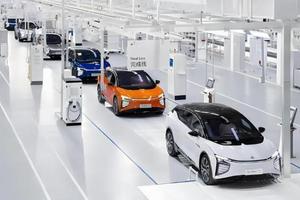 多家车企公布2026销量目标：传统车企审慎、新势力乐观