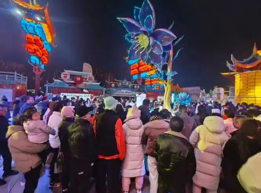 文旅市场热闹非凡 多彩活动玩转新年