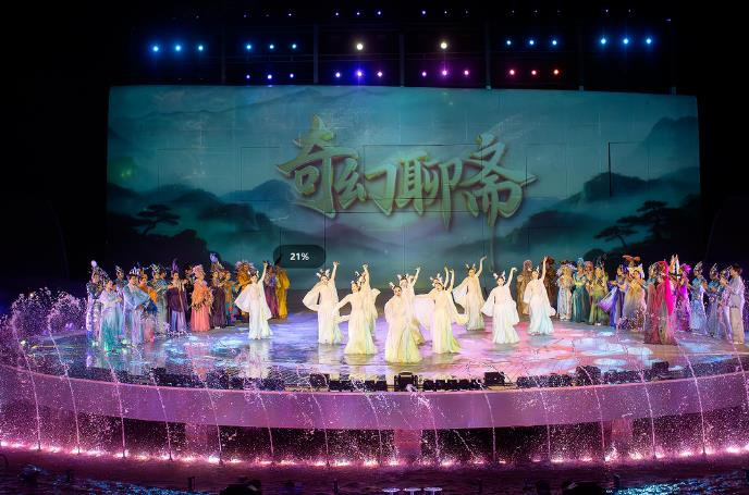 从“走马观花”到“一步一景一故事”：淄博红叶柿岩借《奇幻聊斋》打造可触摸的聊斋宇宙
