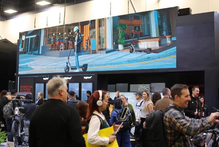 中国智能出行企业亮相CES E-bike等新品引关注