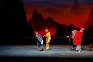 婺剧《三打白骨精》潜藏的两大戏曲创作密码