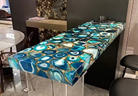 Fashionable & Atmospheric Bar Decoration with Translucent and Luxury Stone Materials