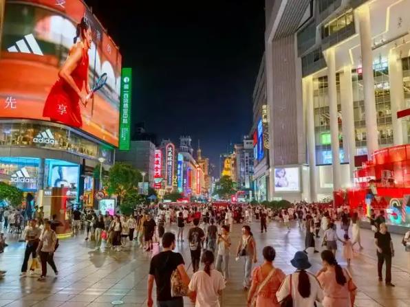 寒日寻暖：漫步南京那些“热腾腾”的街巷