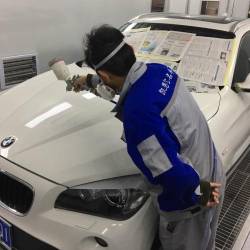 宝马快速补漆